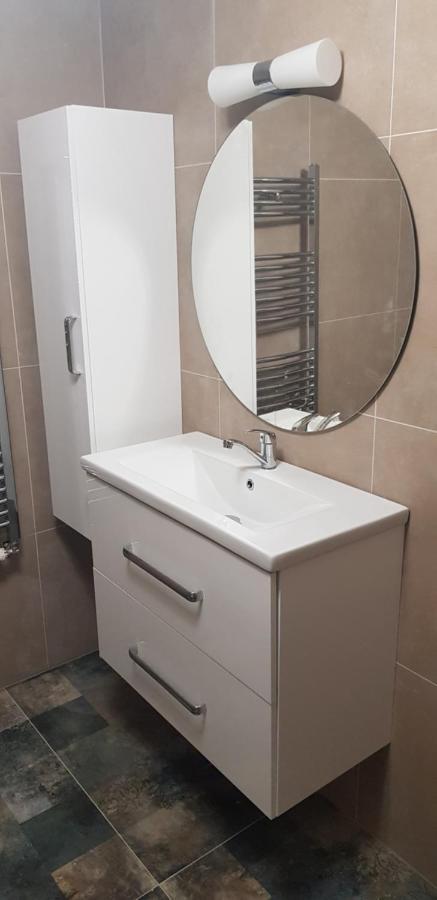 Apartman Greenside Nagymihály Kültér fotó